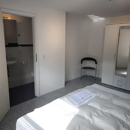 Messeapartment 10 Personen Daire *